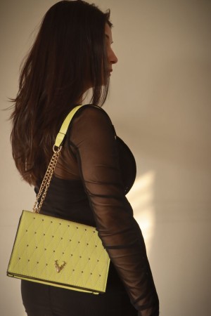 Dhruvika